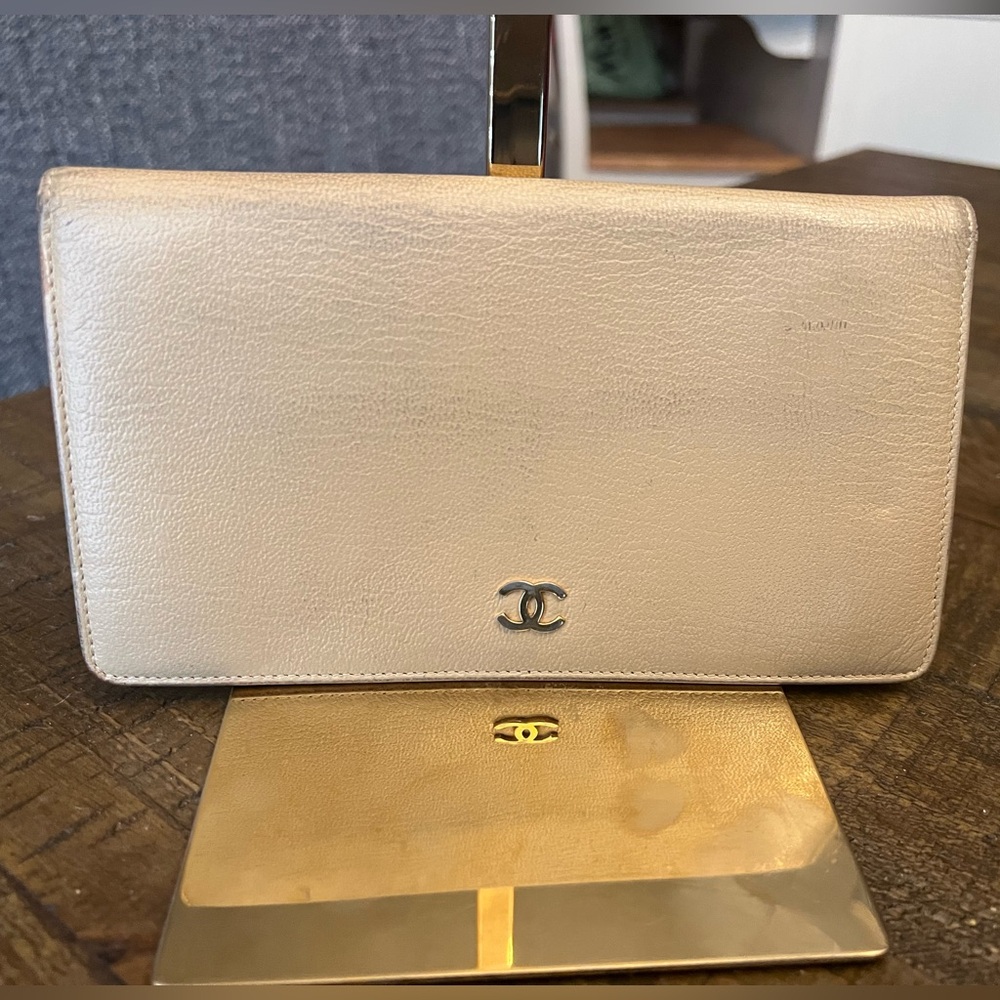 Chanel Light Beige Leather Wallet
